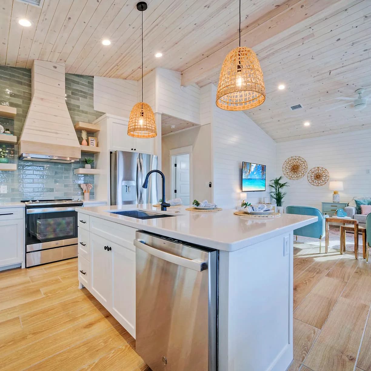 Mint to Be House - Image 11