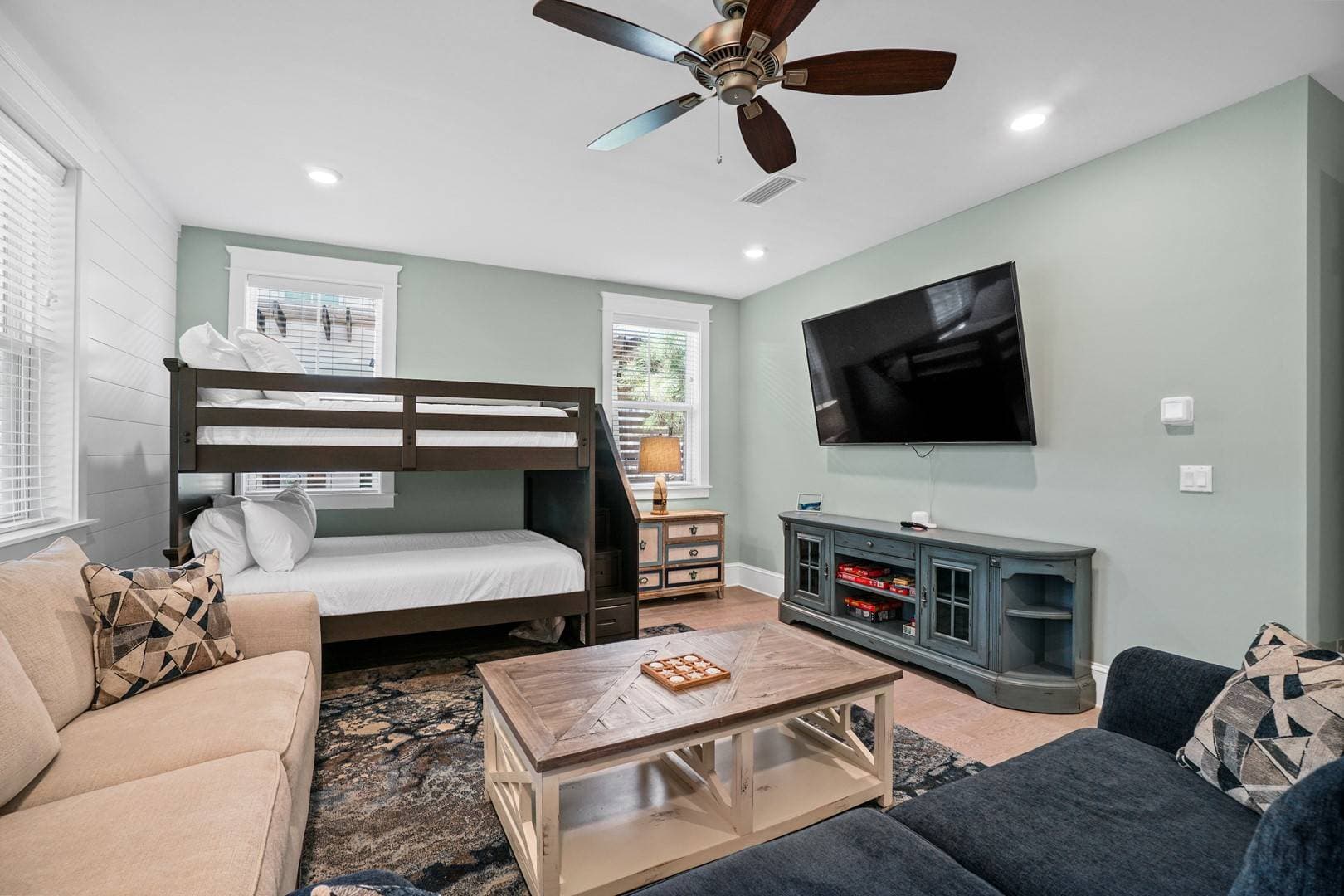 Sand Dollar Manor - Image 56