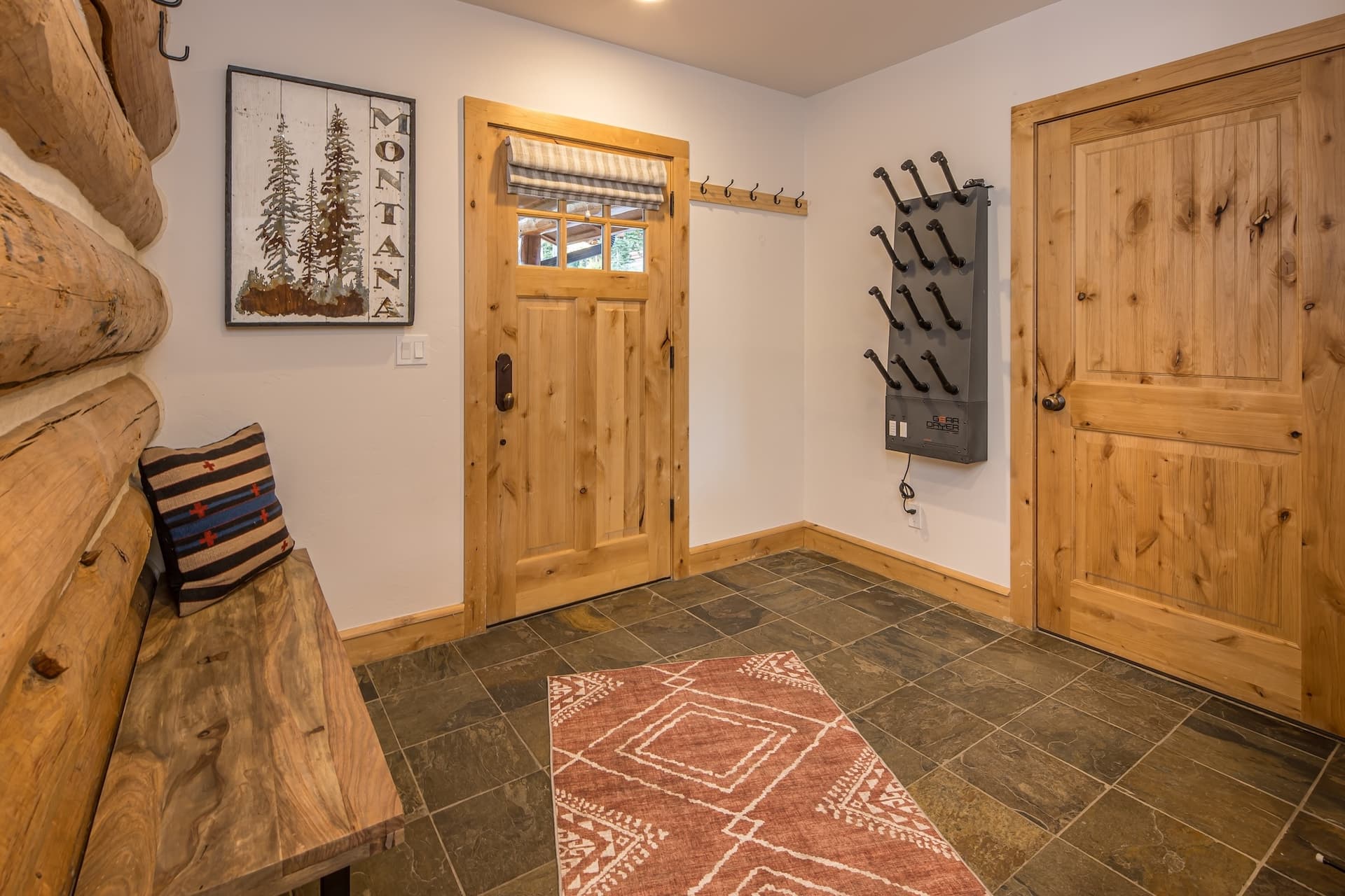 Chief Gull Cabin - Image 40