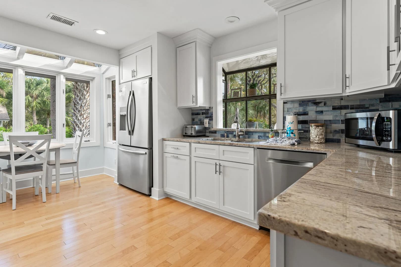 Tropical Retreat - Image 11