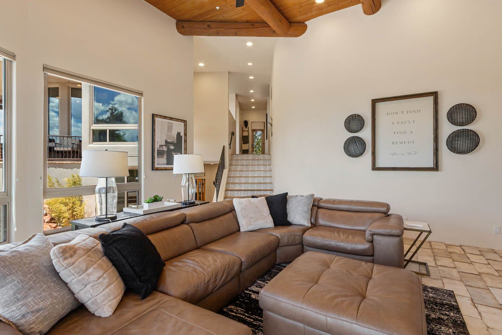 West Chateau - Image 13