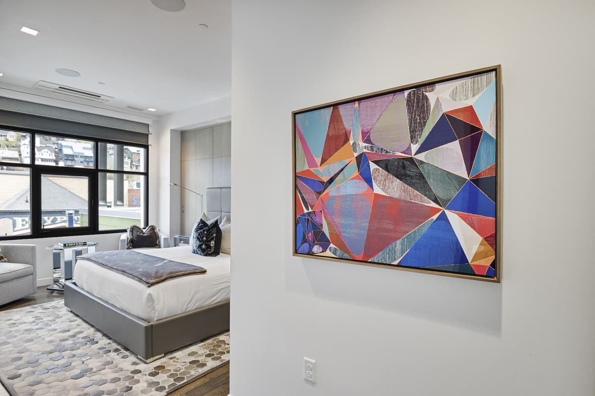 Mountain Luxe Retreat on Main - Image 14