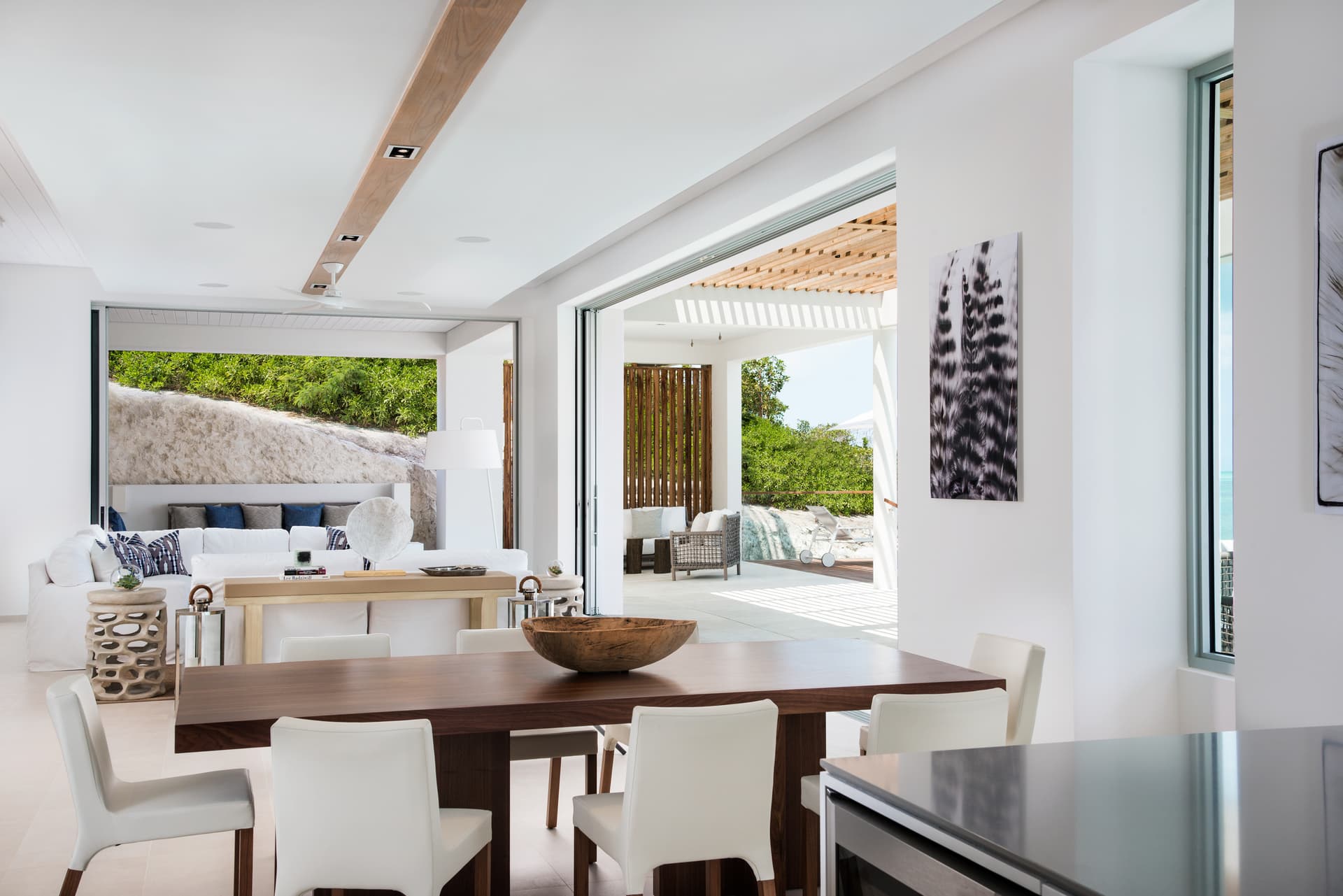 North Shore Four Bedroom Beachfront - Image 3