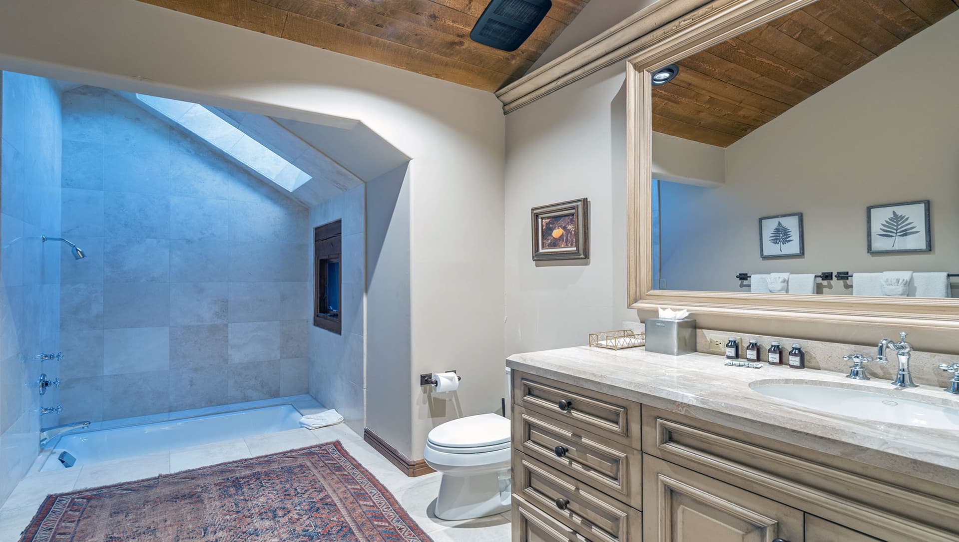 Country Club Estate - Image 36