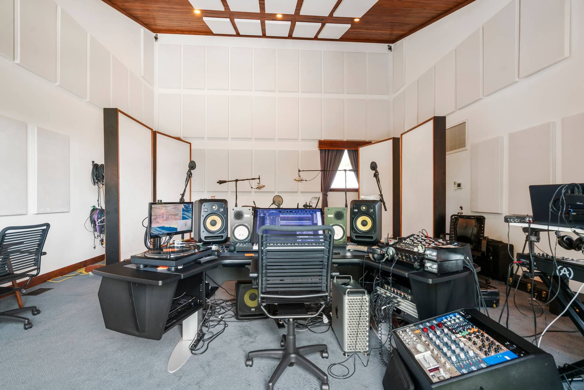 Nashville Sanctuary - Image 44