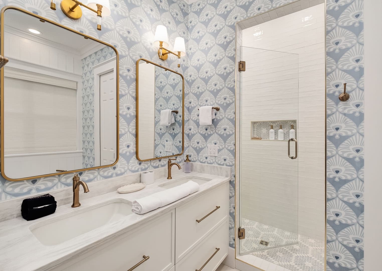 Blue Water Haven - Image 24