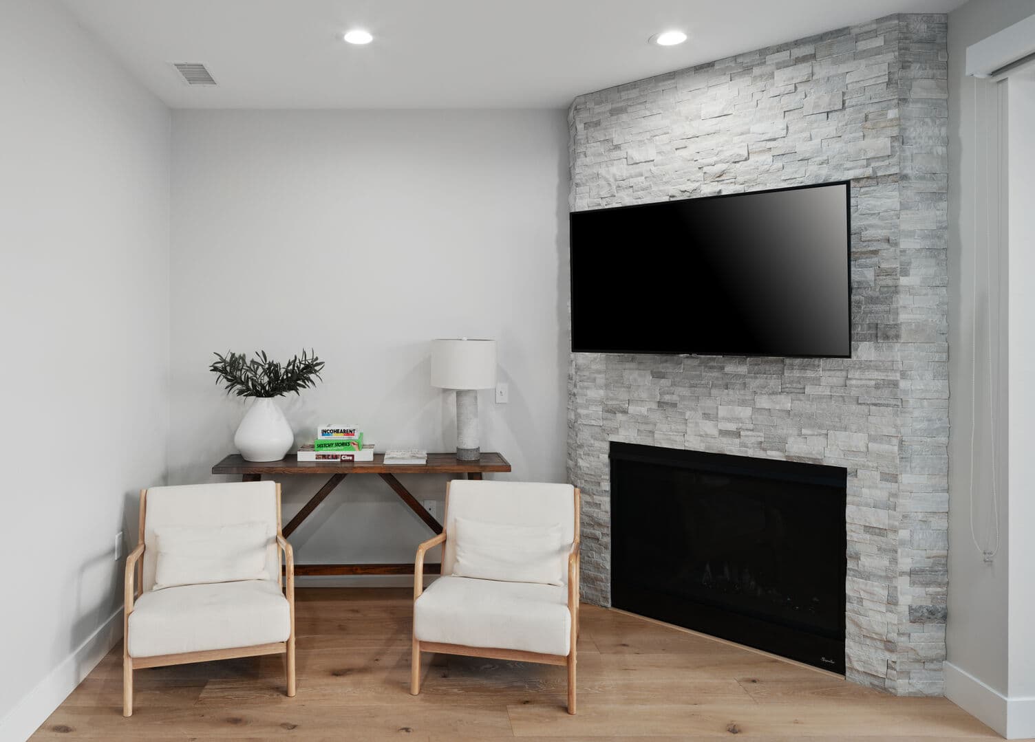 Sapphire Place - Image 5