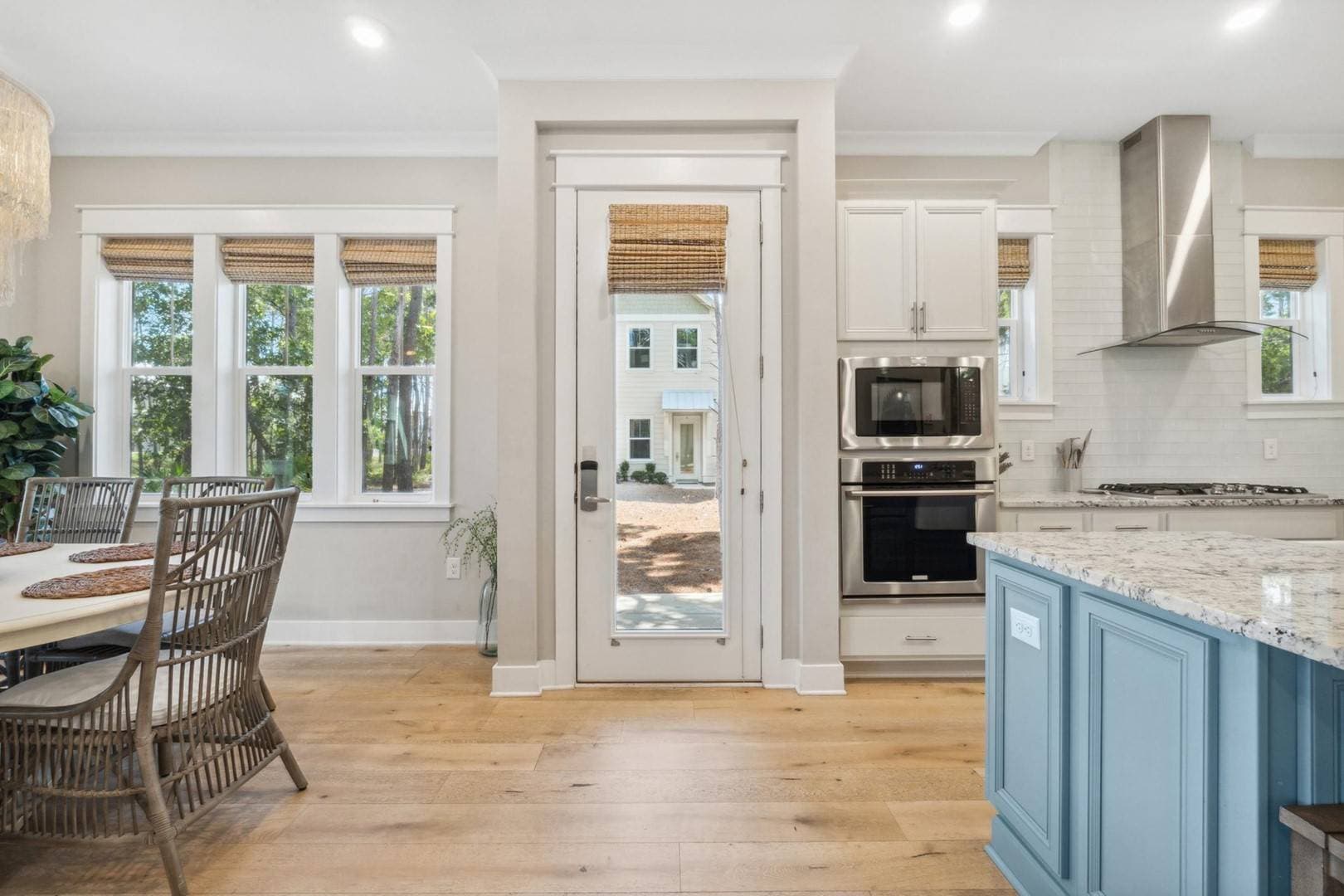 Endless Summer - Image 21