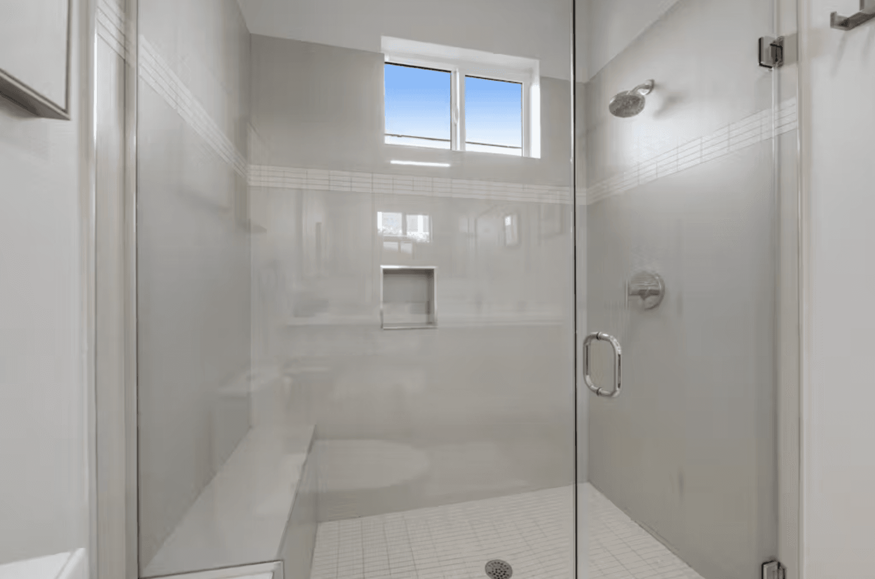 Modern Distinction Home - Image 23