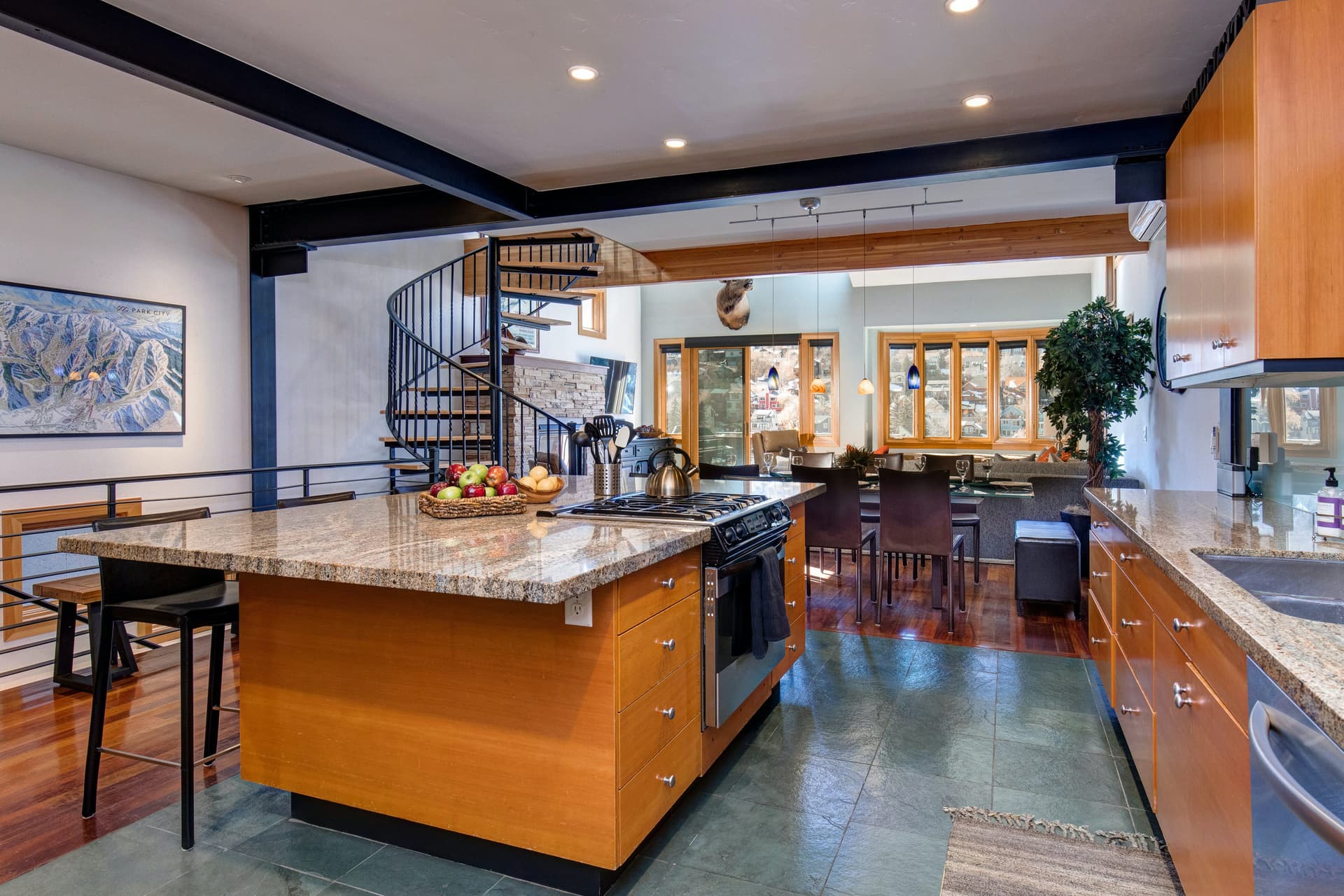 Old Town Overlook House - Image 9