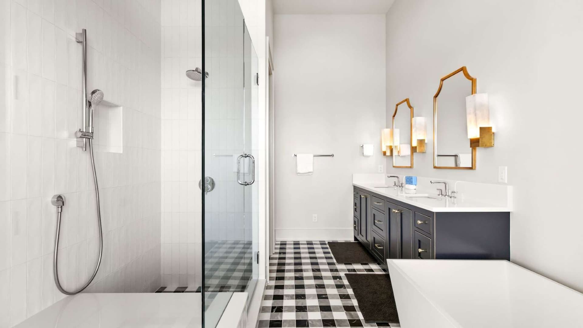 Lakeview Drive - Image 45