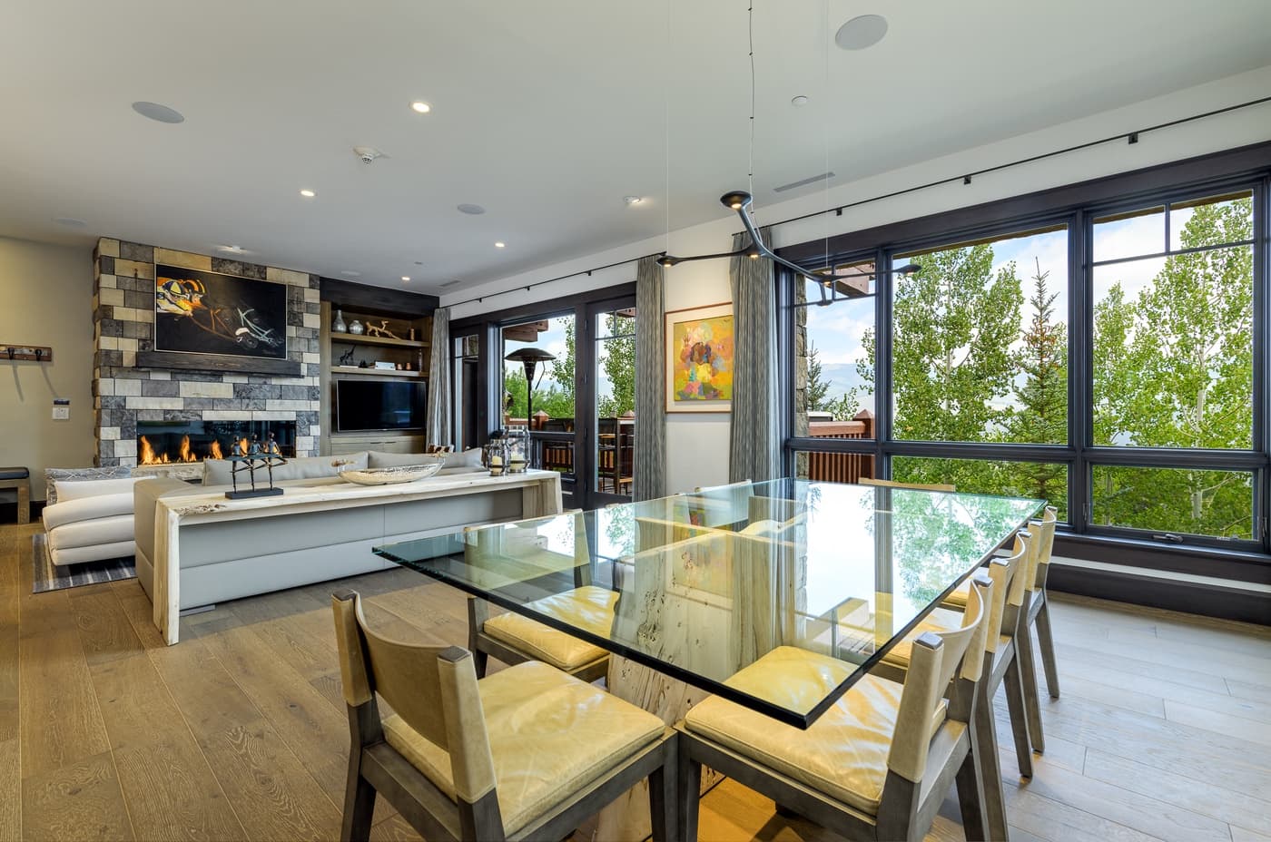 Lay Of The Land At Hummingbird Lodge - Image 12