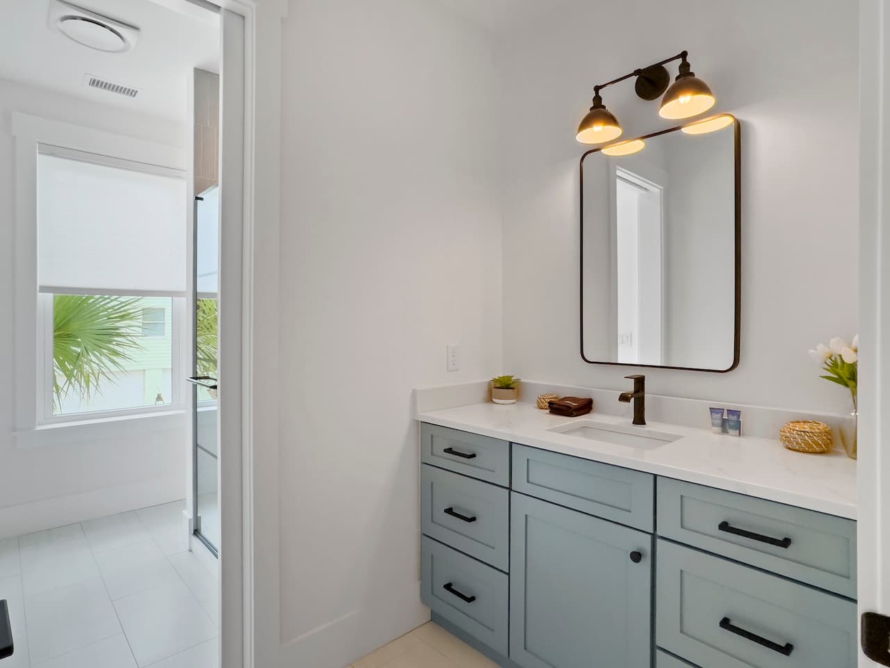 Amalfi Palms Getaway - Image 54