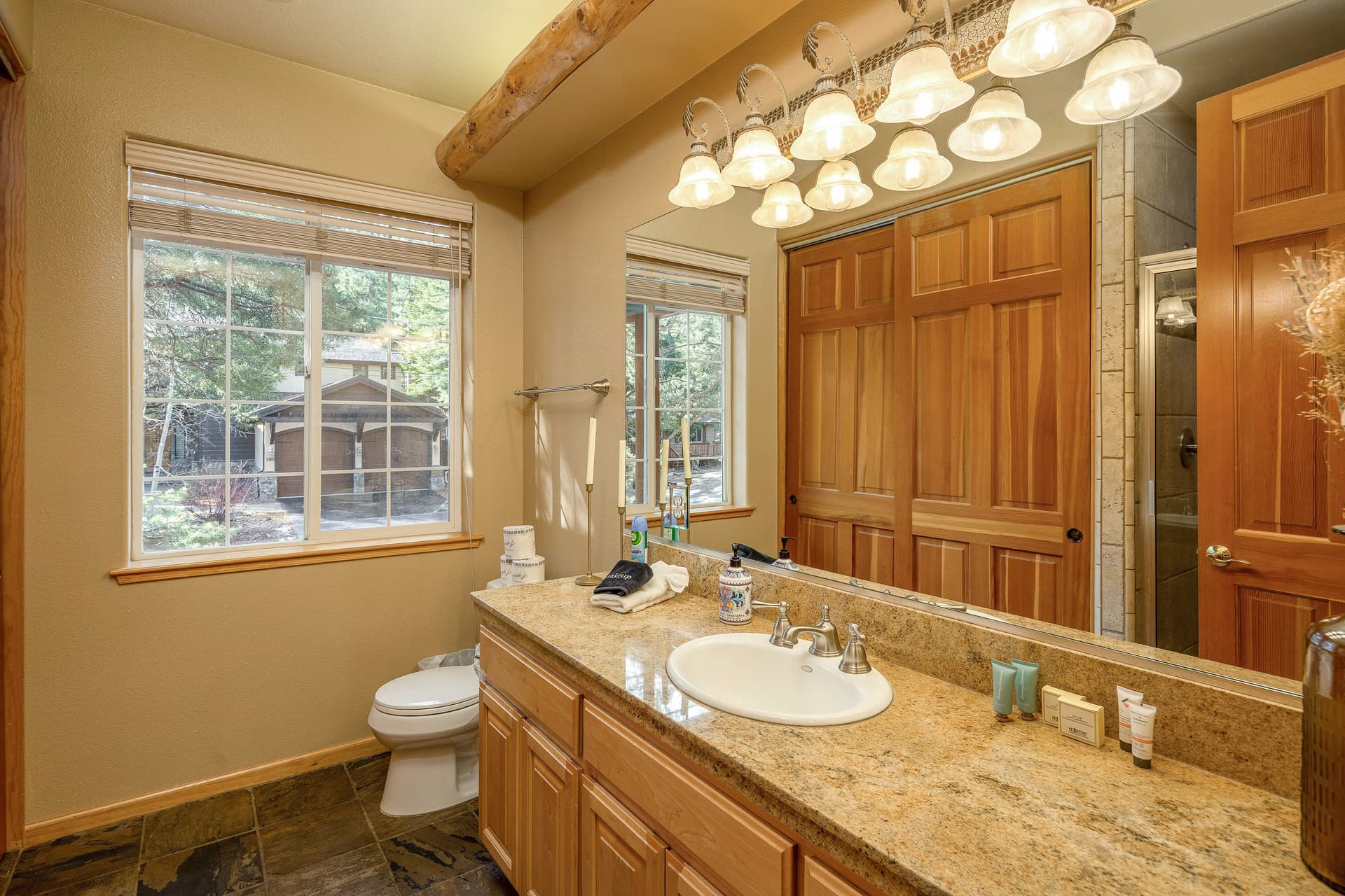 Tahoe Getaway House - Image 16