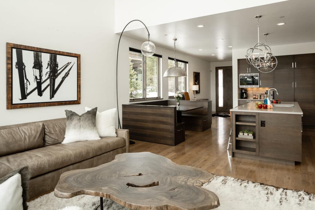 Six Silver Speaks - Image 4