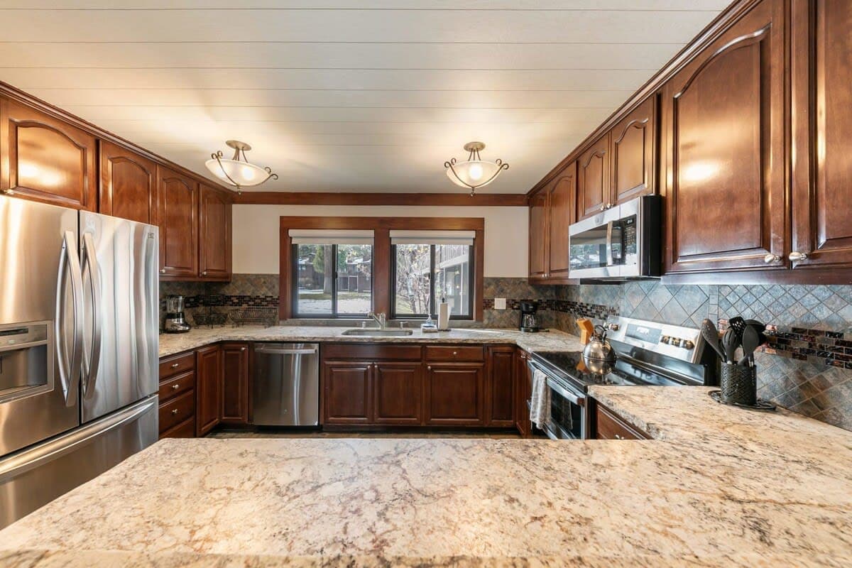 Lakefront Tahoe Retreat - Image 8