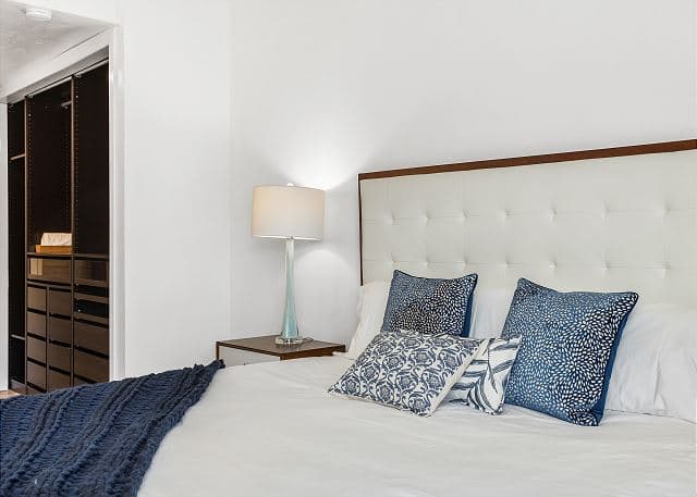 Shore O'Clock - Image 23