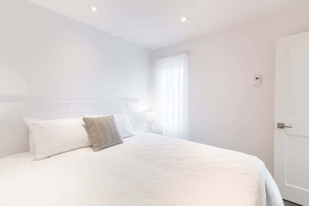 Miller House - Image 37