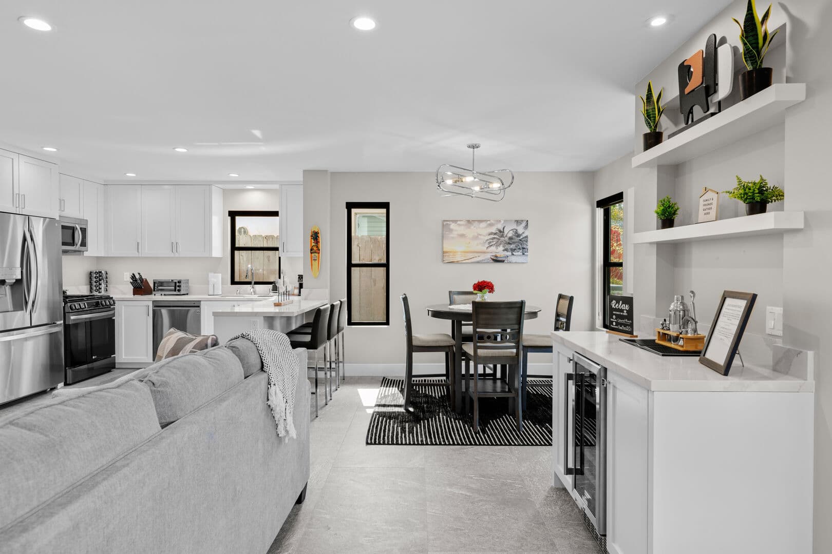 Modern Beach Vibes (Lower) - Image 9