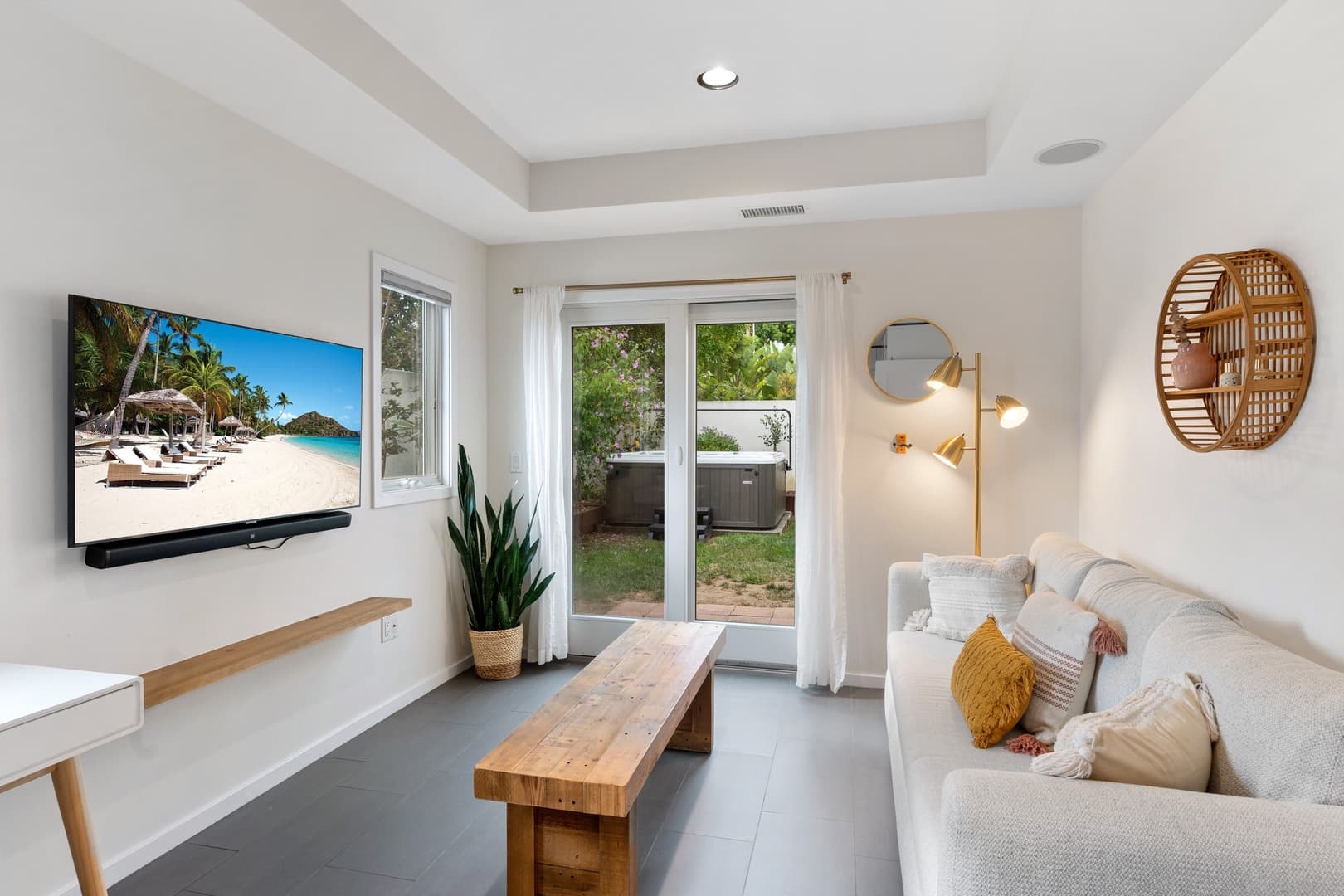 Shoreline Retreat - Image 34