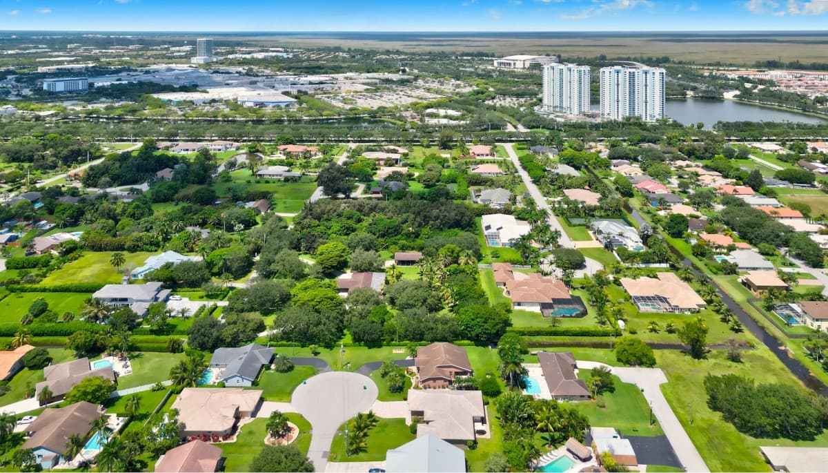 Northwest House - Image 27