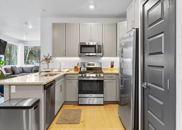 Crestview Chalet Bliss - Image 6