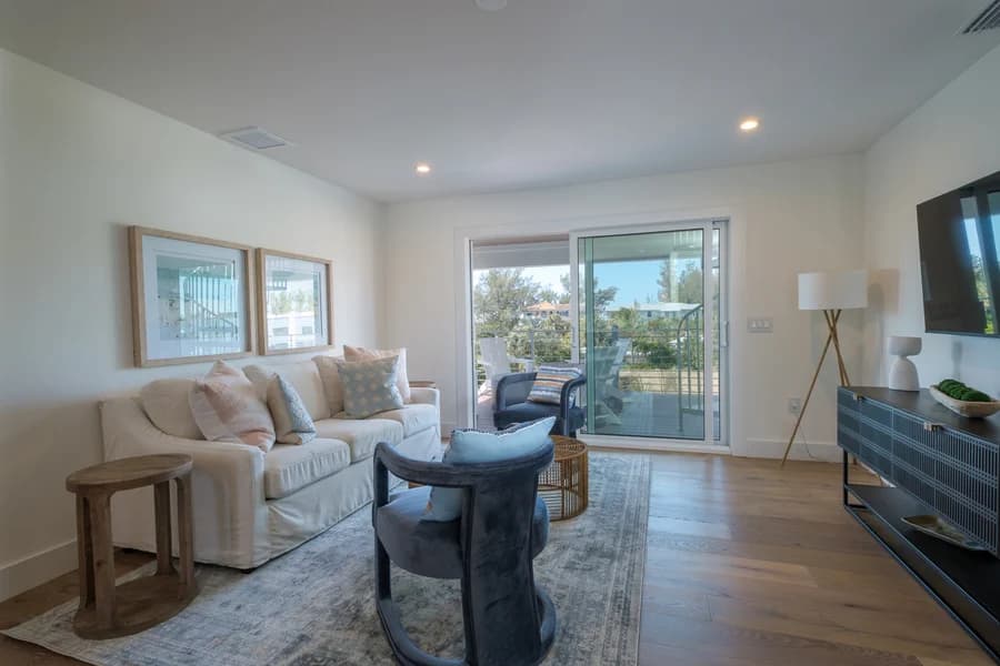 Sunshine And Good Times - Image 25