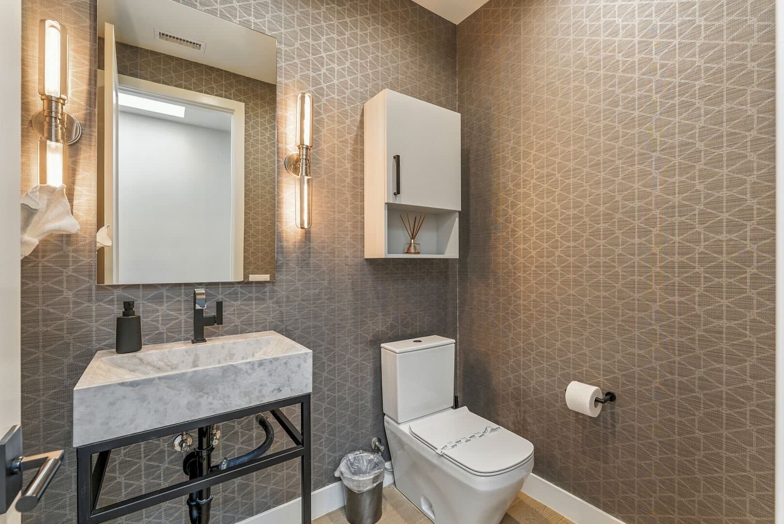 Coastal Paradise - Image 49