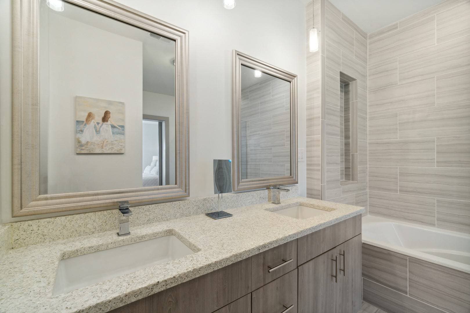 Pointe Residence - Image 22