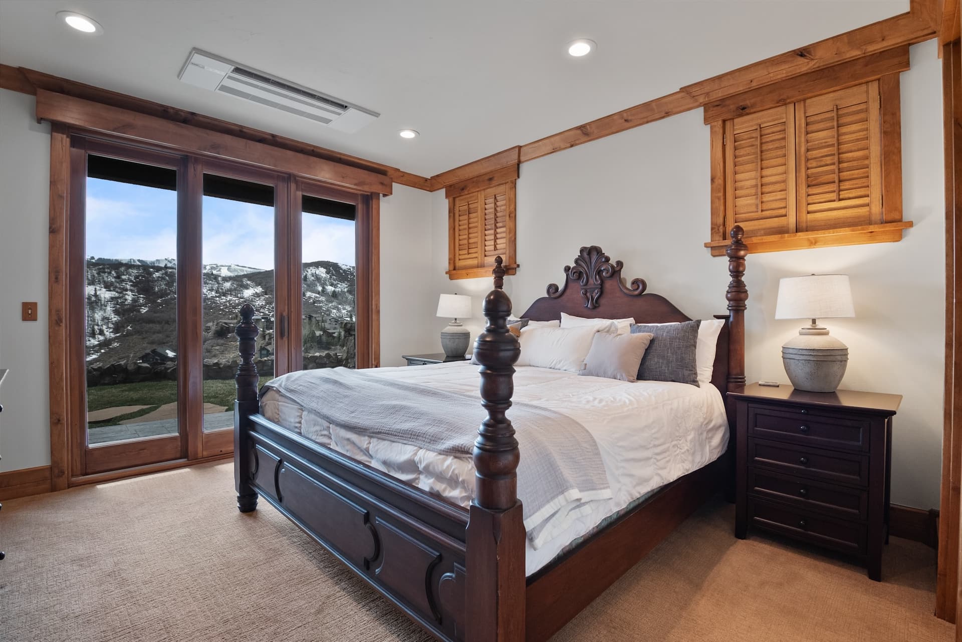 Timber Lodge at the Oaks - Image 23