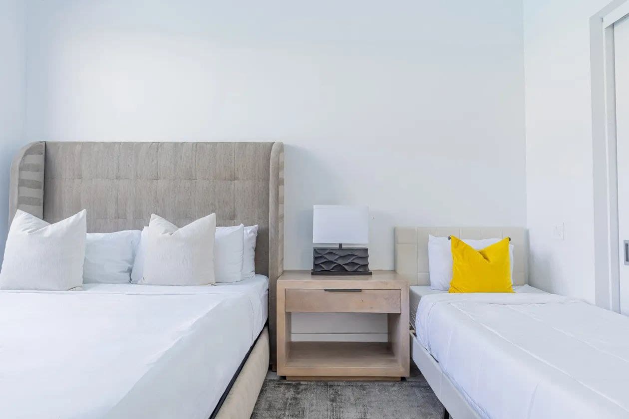 Bravo Villa #4 - Image 24