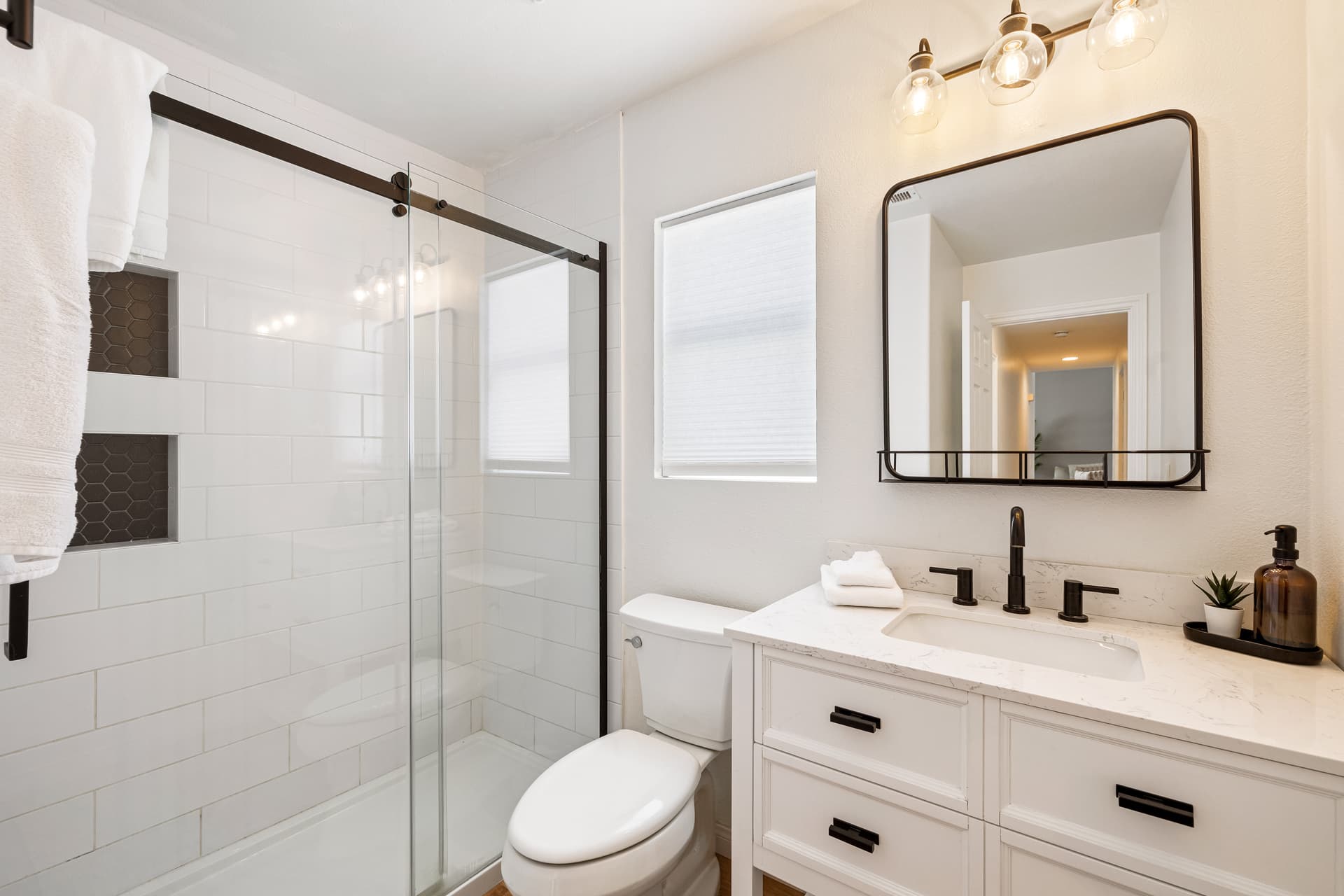 Montego House - Image 20