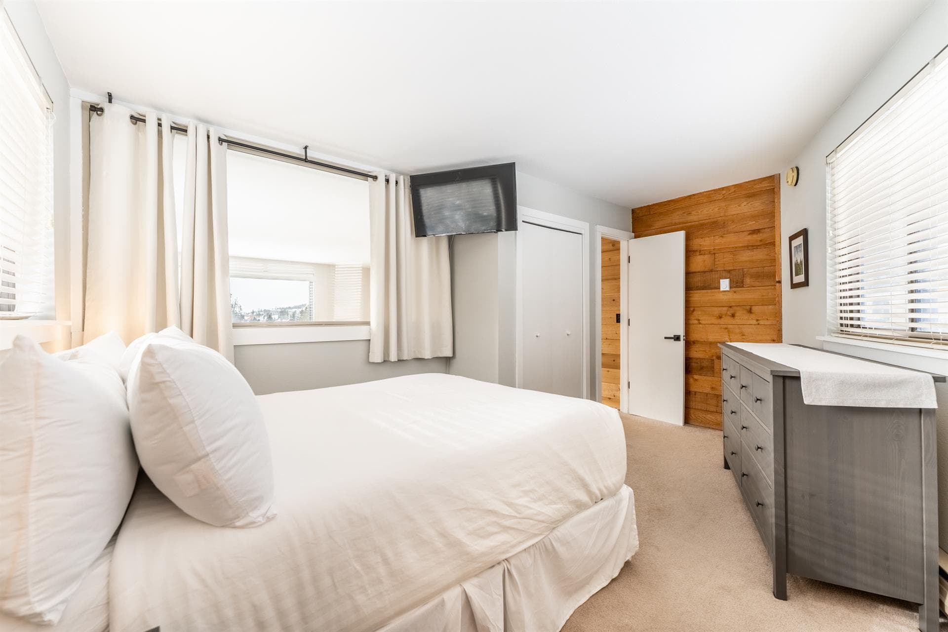 Breezy Meadow - Image 11