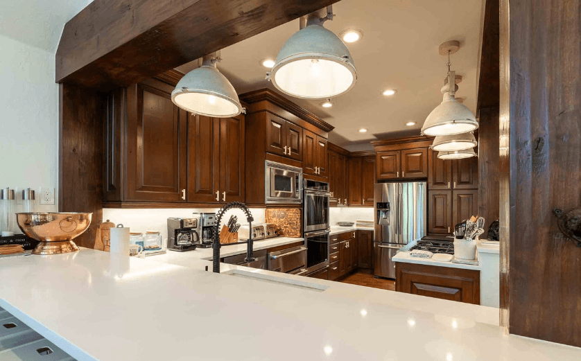 Arrowpines Lodge - Image 10