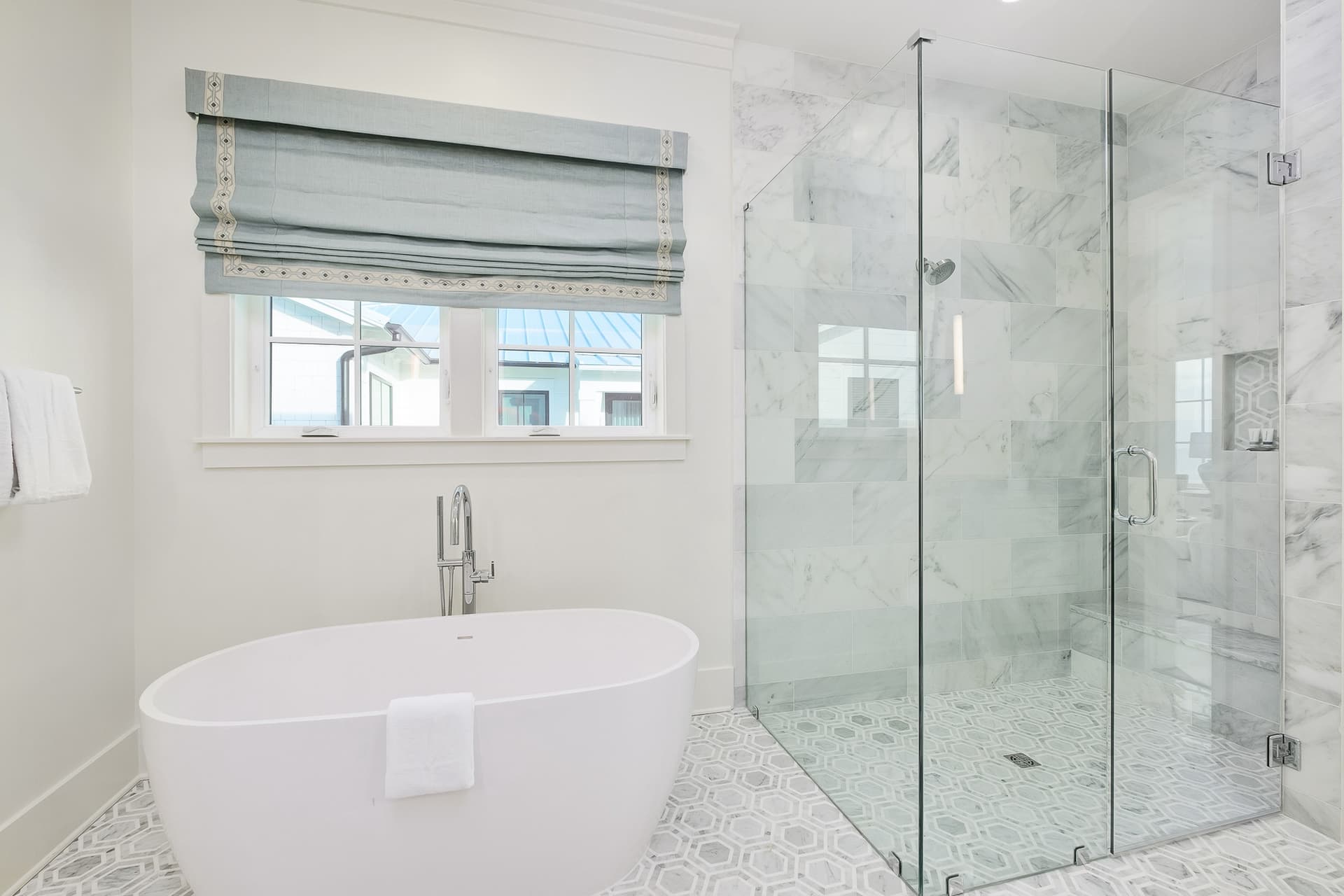 Emerald Le Luxe - Image 31