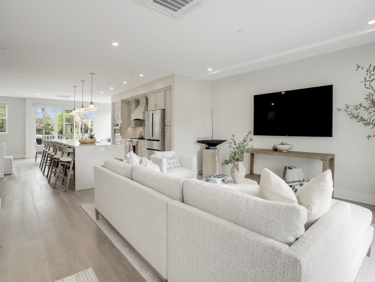 Wind and Sea - Image 2