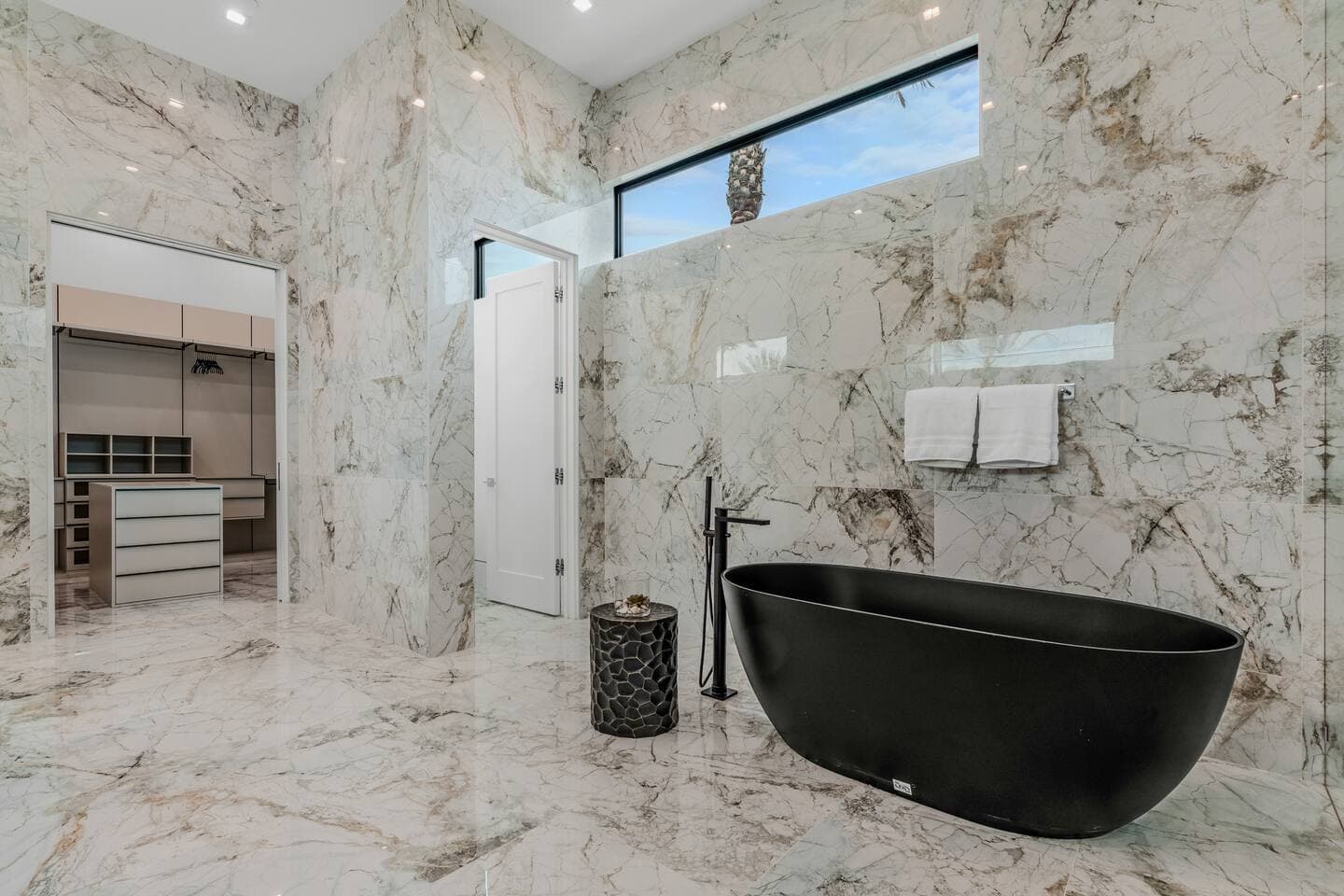 Bravo Villa #3 - Image 31