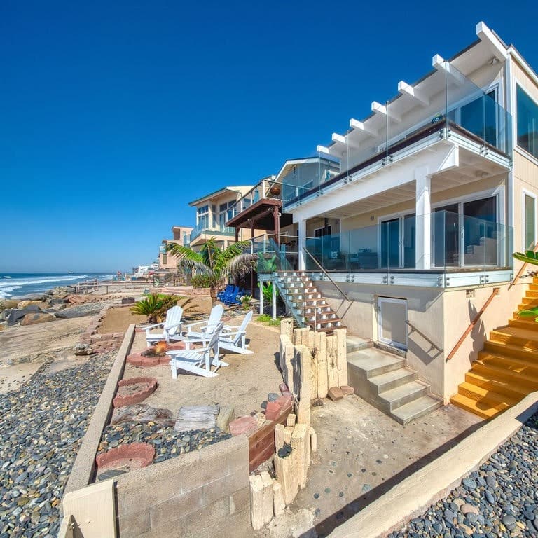 Bella Oceanside Home - Image 1