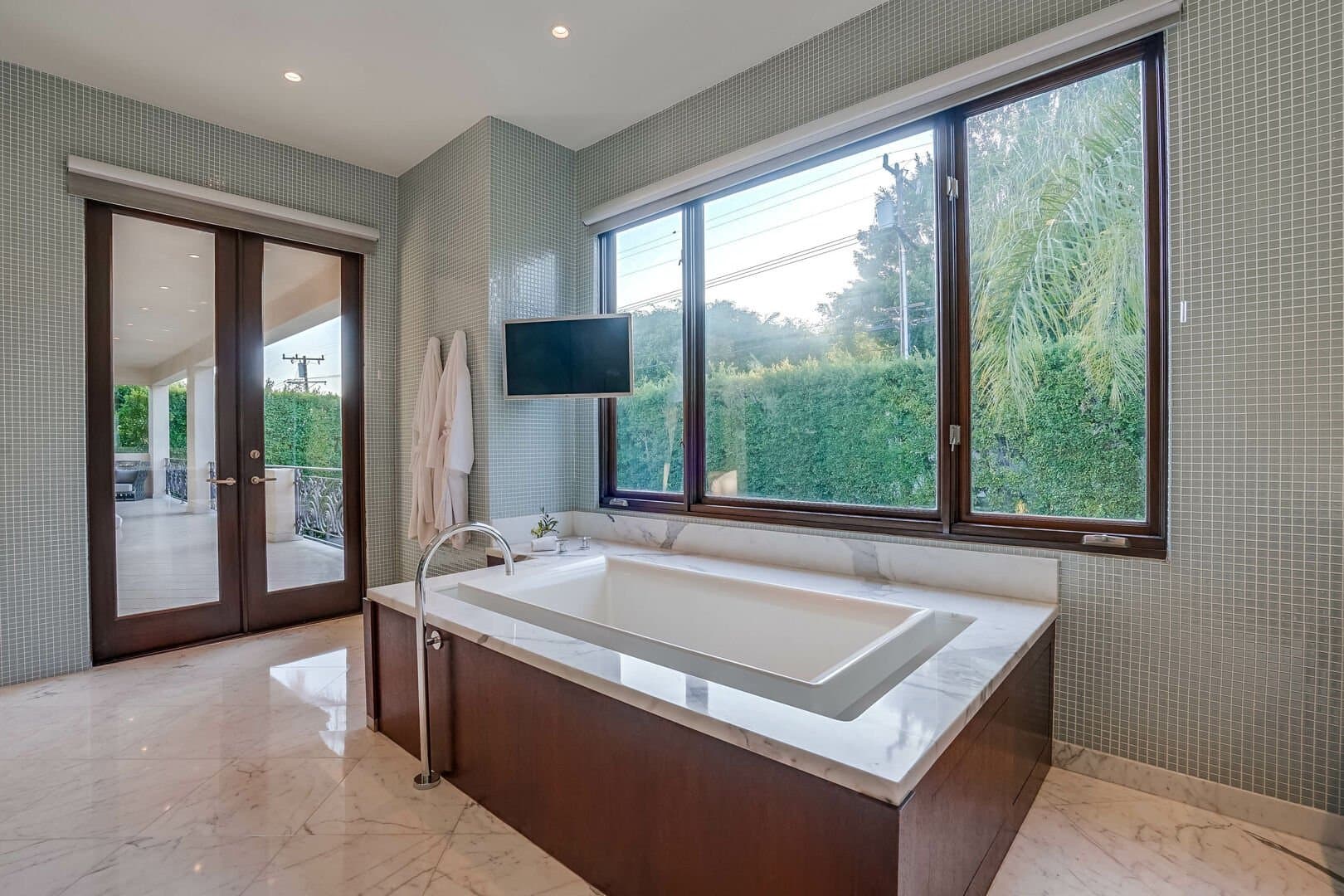 Alta Place  - Image 19