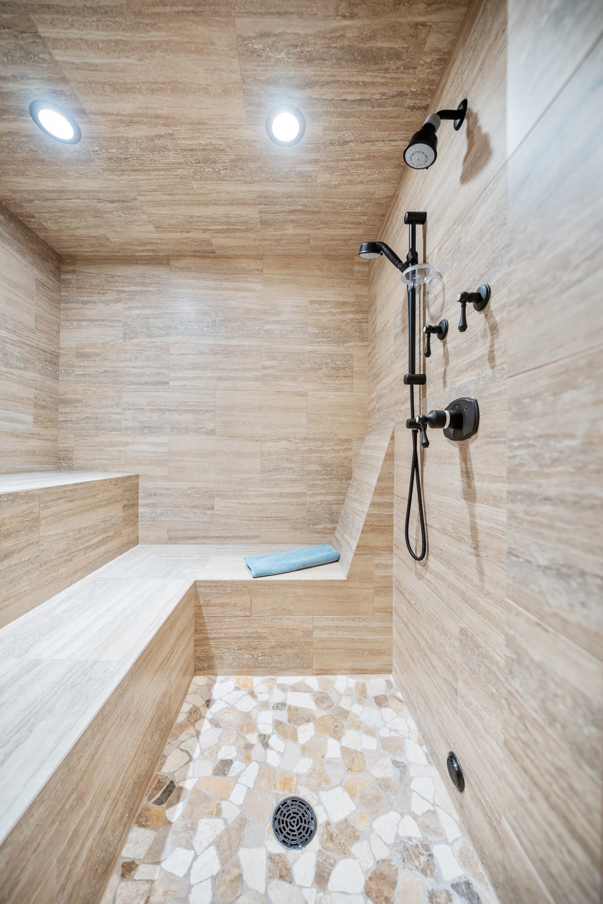 Last Best Chalet - Image 35