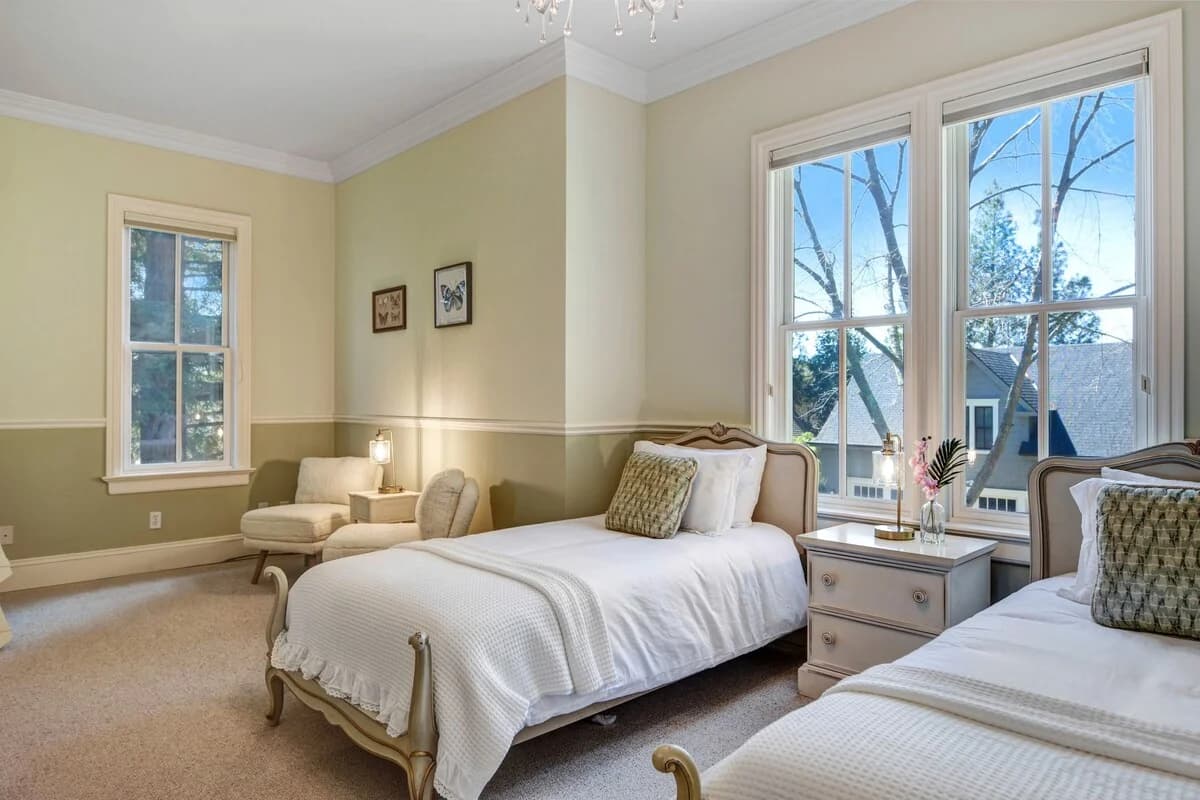 Armstrong Estate - Image 33