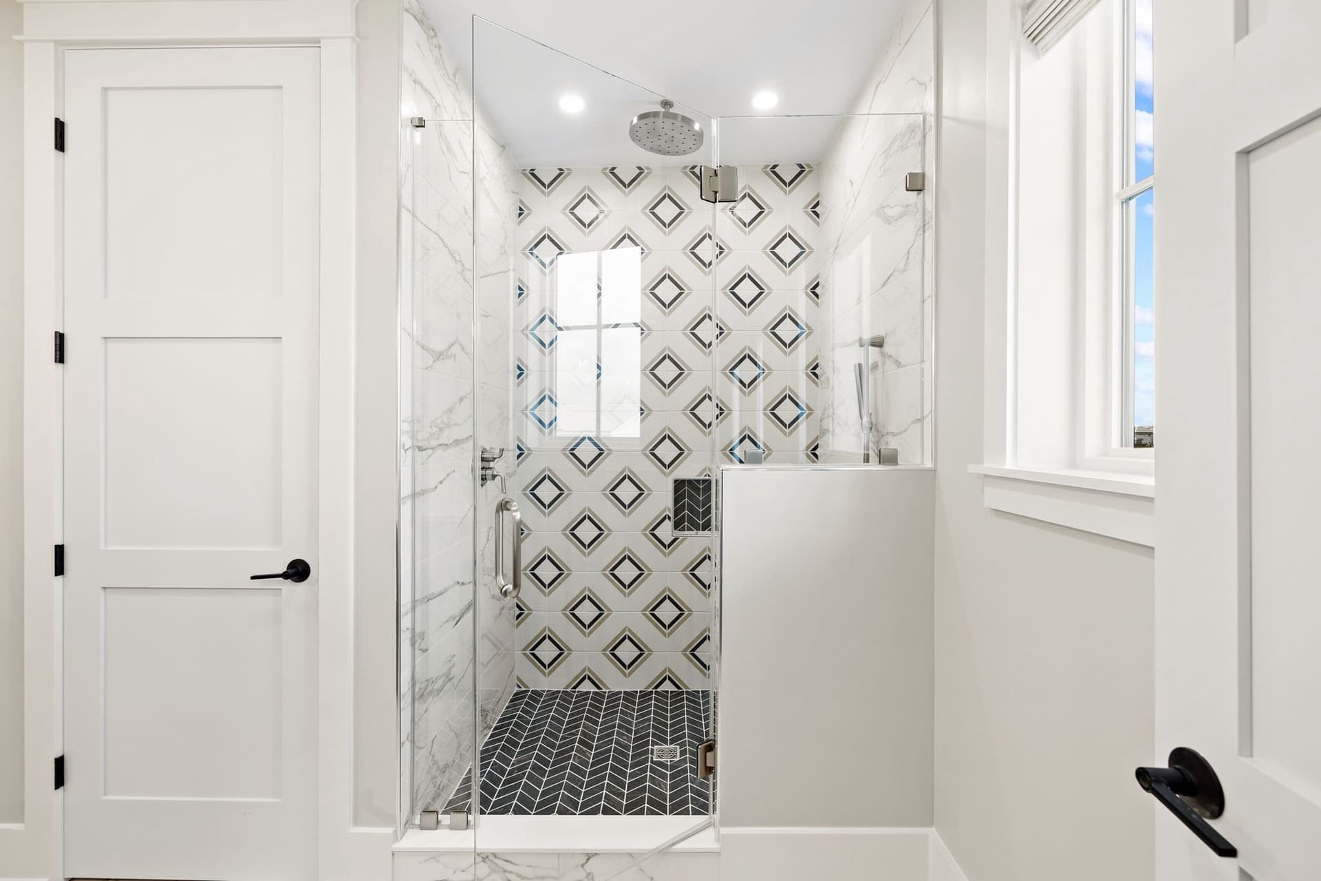 Emerald View - Image 41