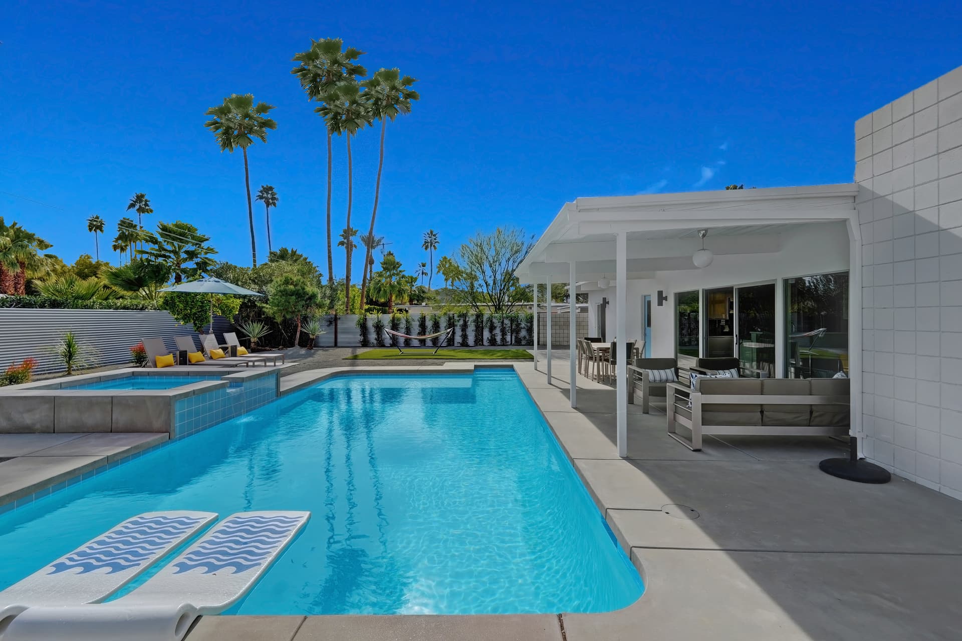 Mid Century Meiselman Home - Image 5