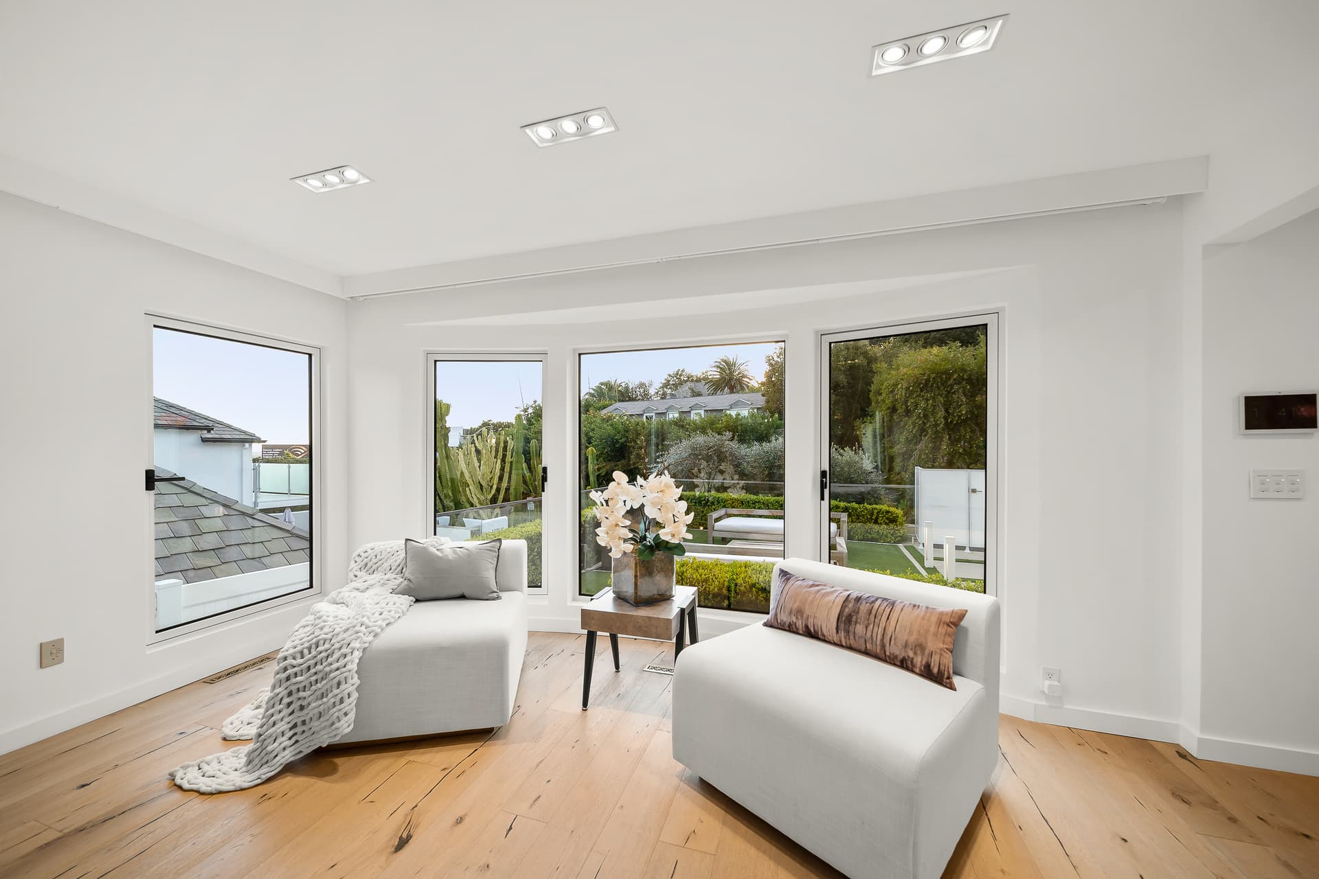 London Villa - Image 14