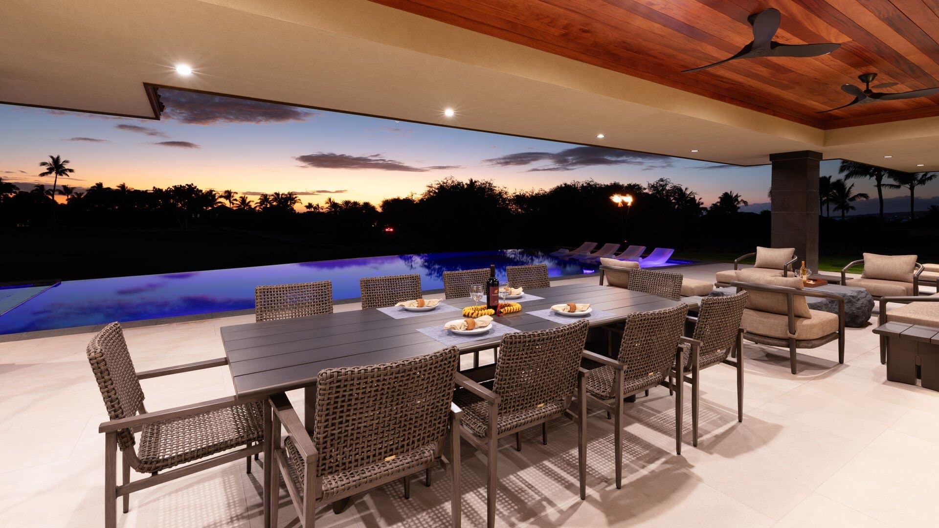 Hawaiian Elegance - Image 65