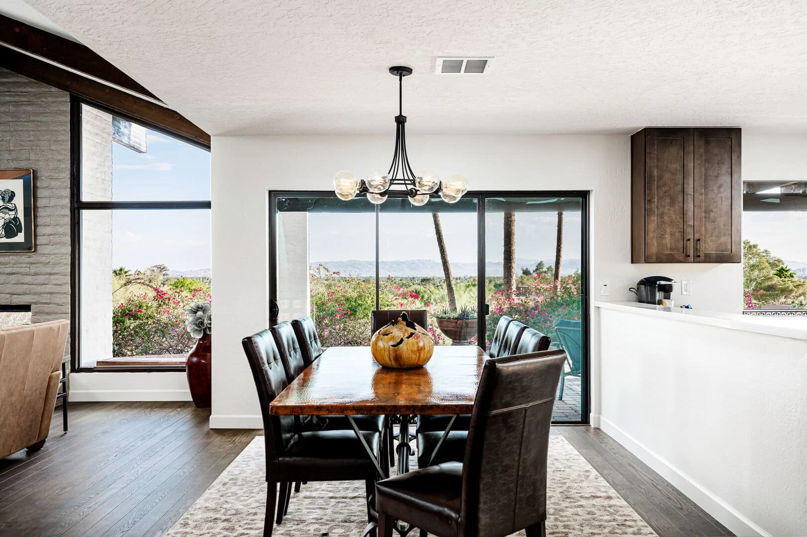 Rock House - Image 13