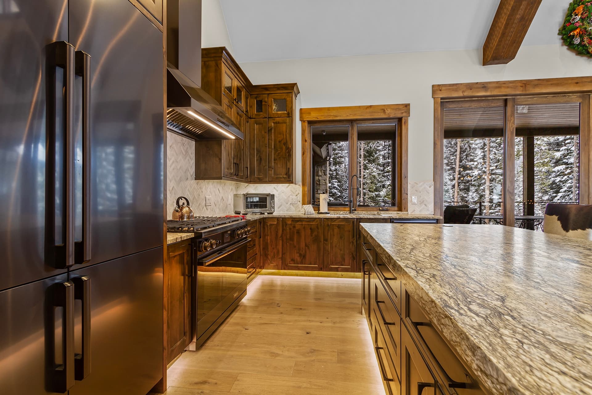 Timberline Lodge - Image 10