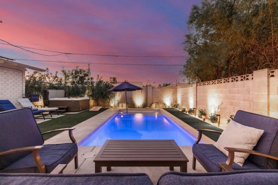 Crown Azul Retreat - Image 2