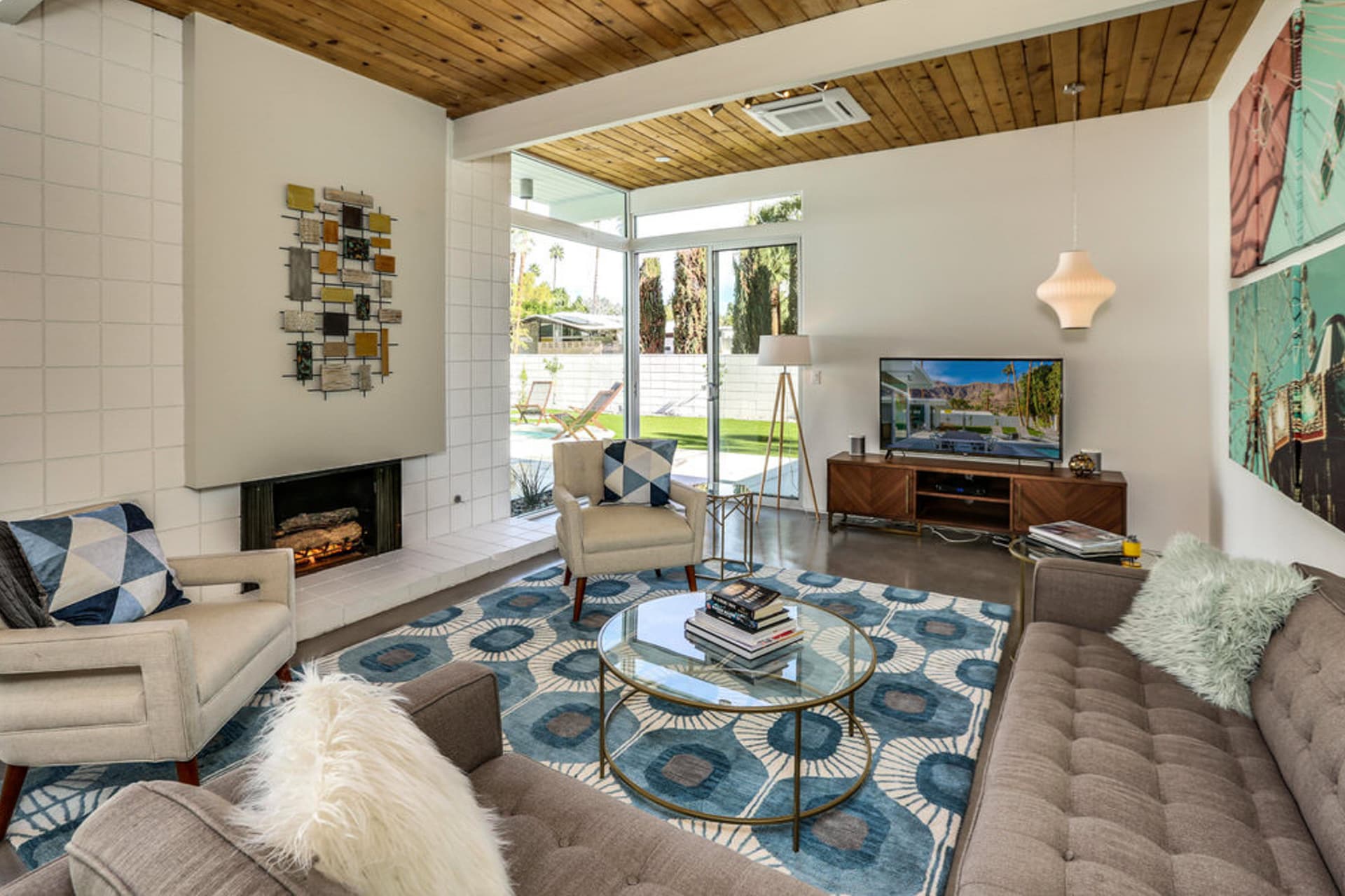 Regal Contemporary House - Image 2