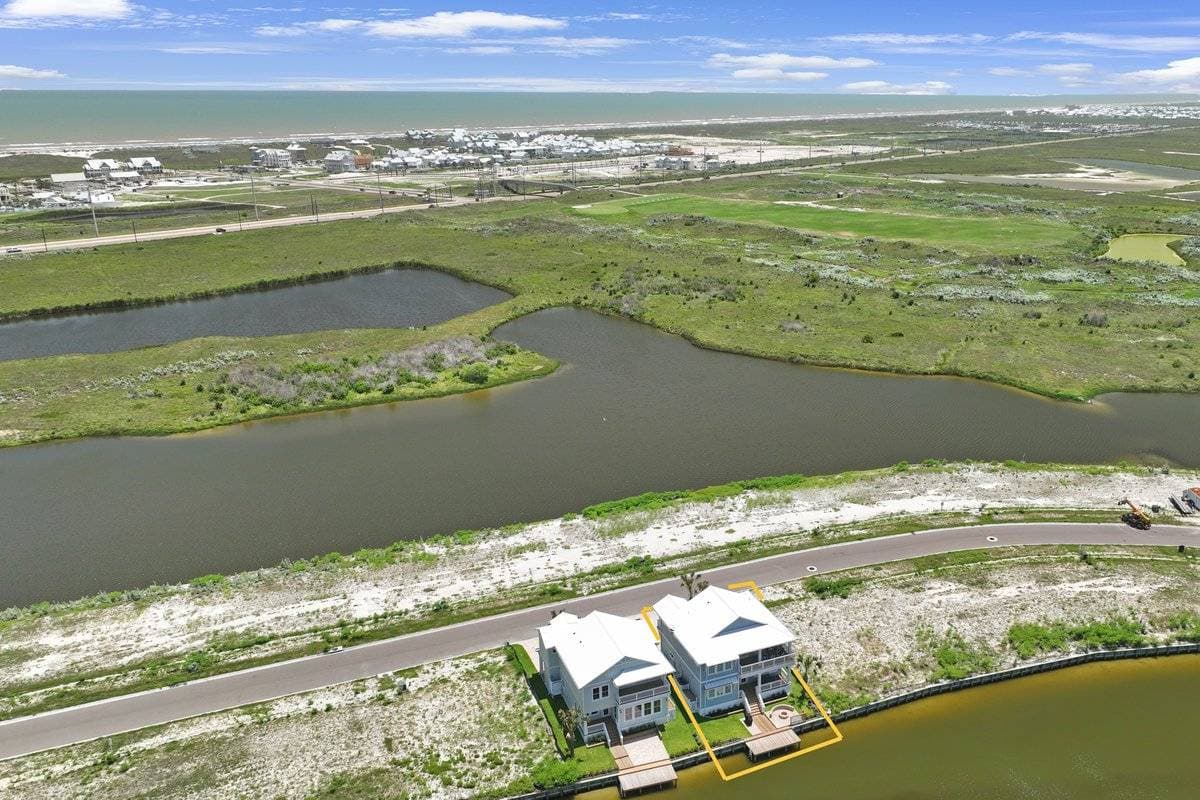 Nauti Captain - Image 43